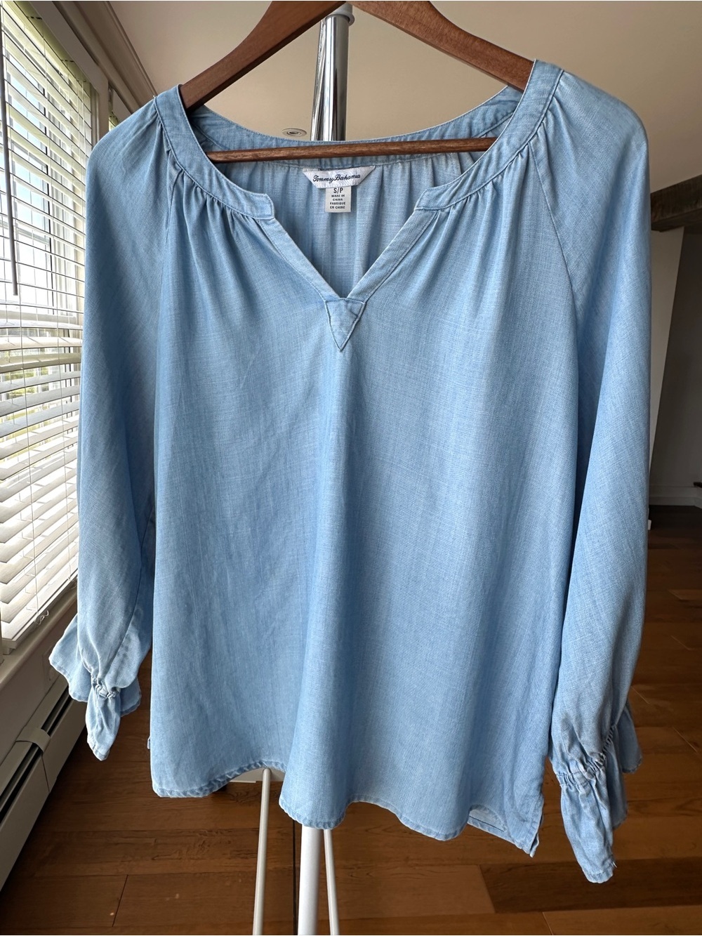 Tommy Bahama Light Blue V-Neck Long Sleeve Top, Denim Look Tencel Fabric